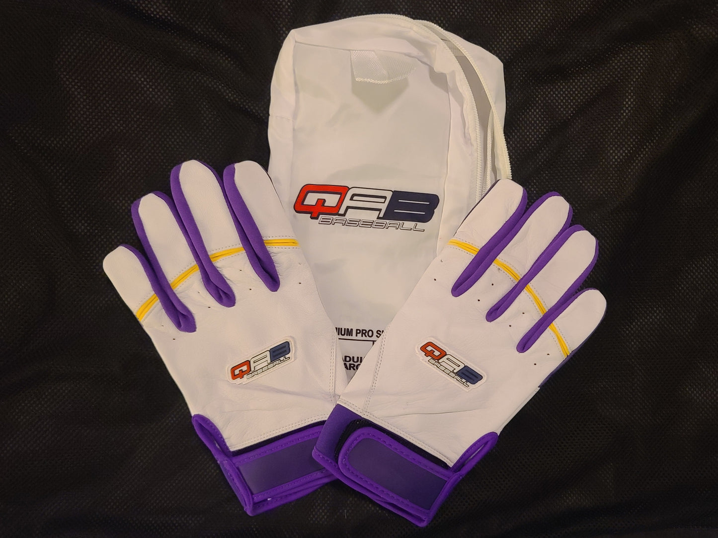 QAB Batting Gloves - Swashbucklers - Short Cuff